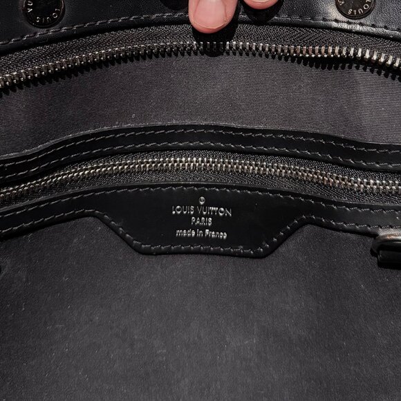 Louis Vuitton Black Epi Leather Brea MM Two Way Bag - Picture 12 of 15